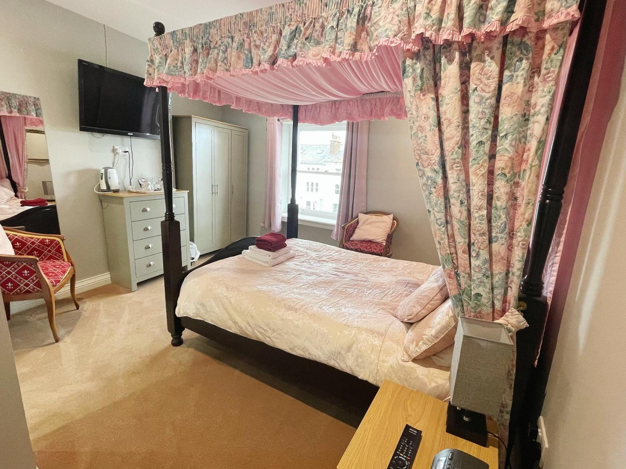 Bed and Breakfast White Court Llandudno Pokoj fotografie